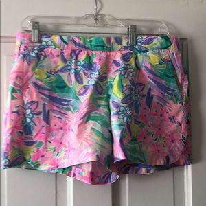 Size M Lilly Pulitzer shorts